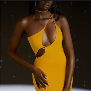 Asymmetric Cut Out
Mini Dress in Yellow - 2